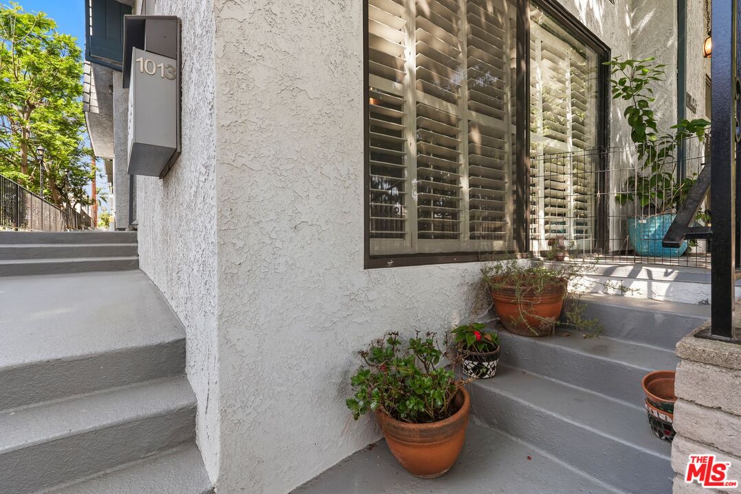 1013 16th St Unit: 101