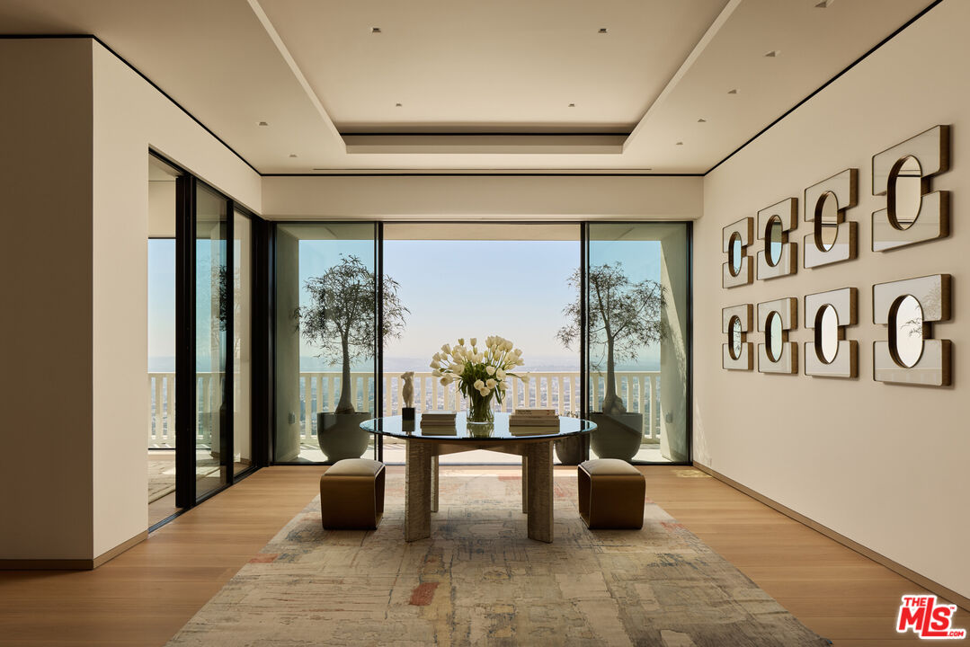 9255 Doheny Rd Unit: PH