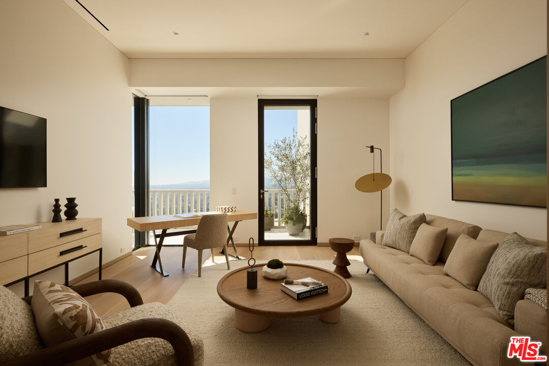 9255 Doheny Rd Unit: PH