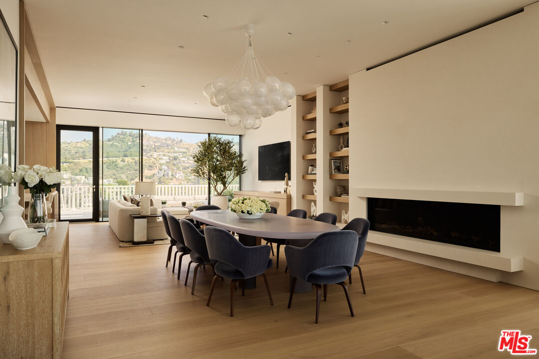 9255 Doheny Rd Unit: PH