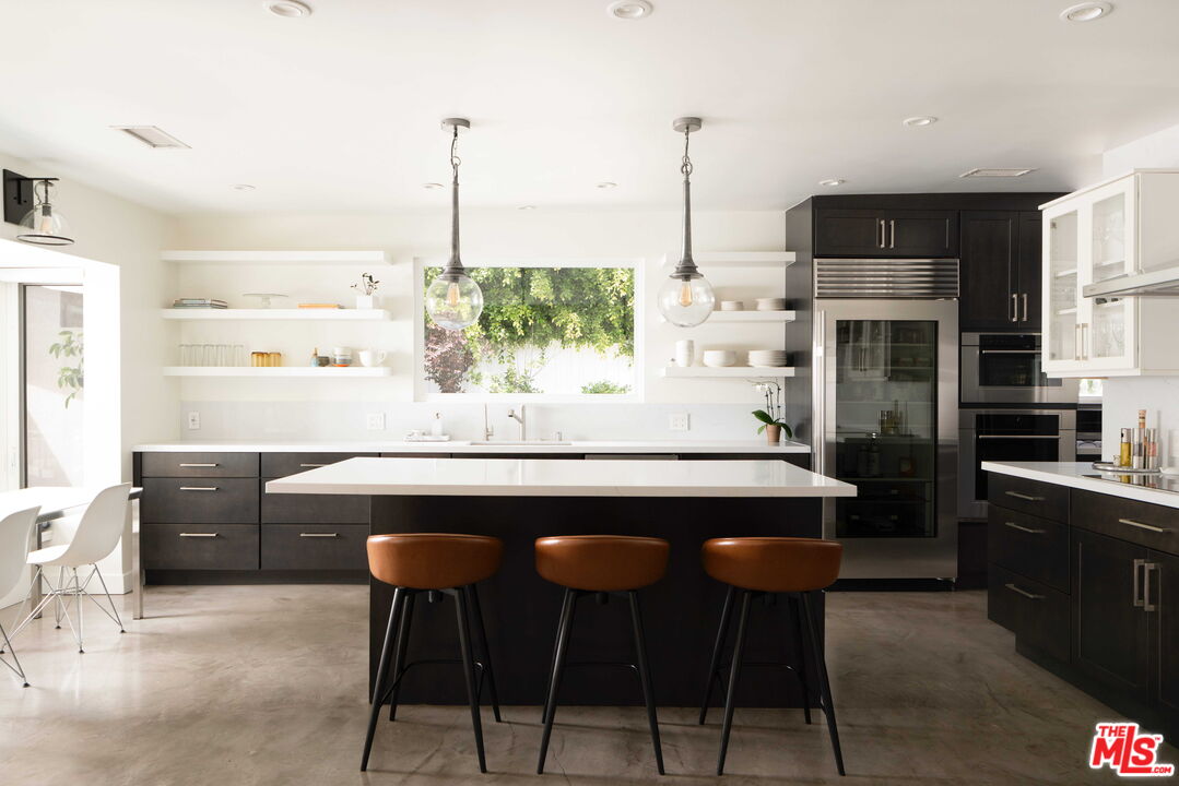 2823 Moraga Dr