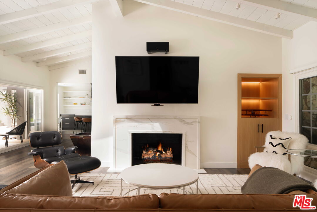 2823 Moraga Dr