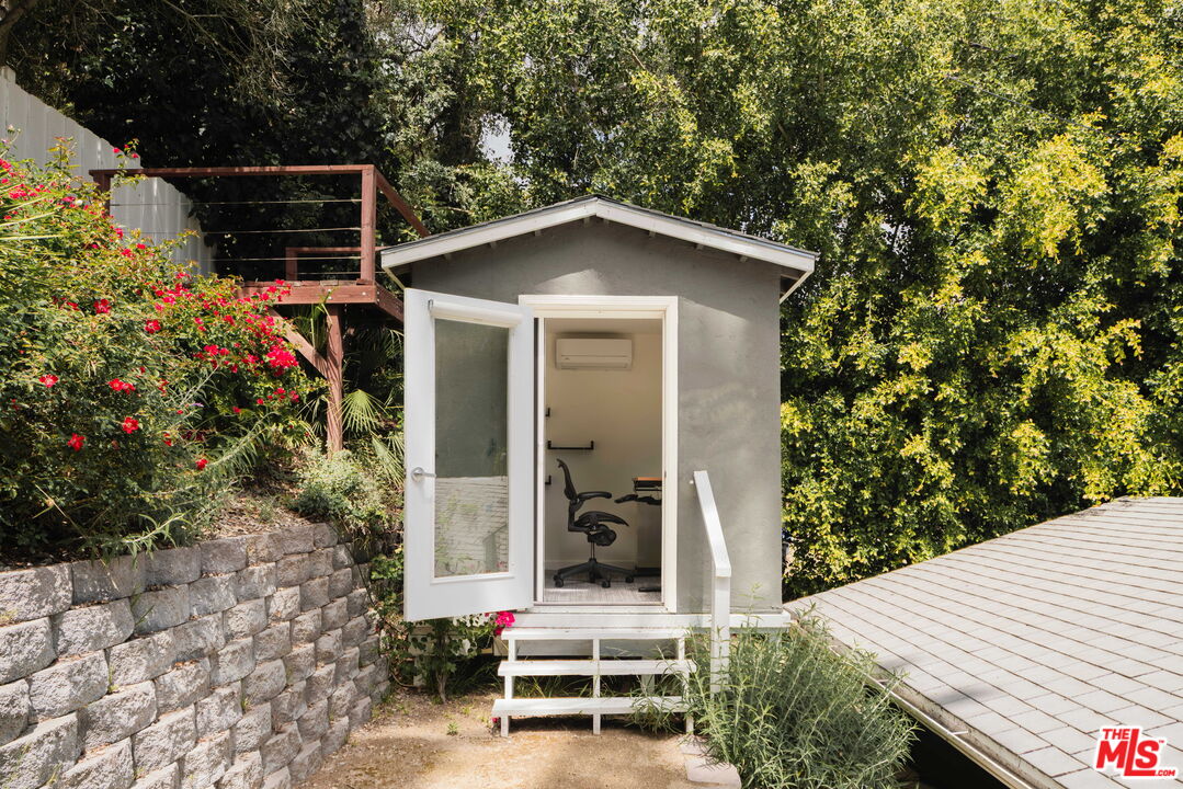 2823 Moraga Dr