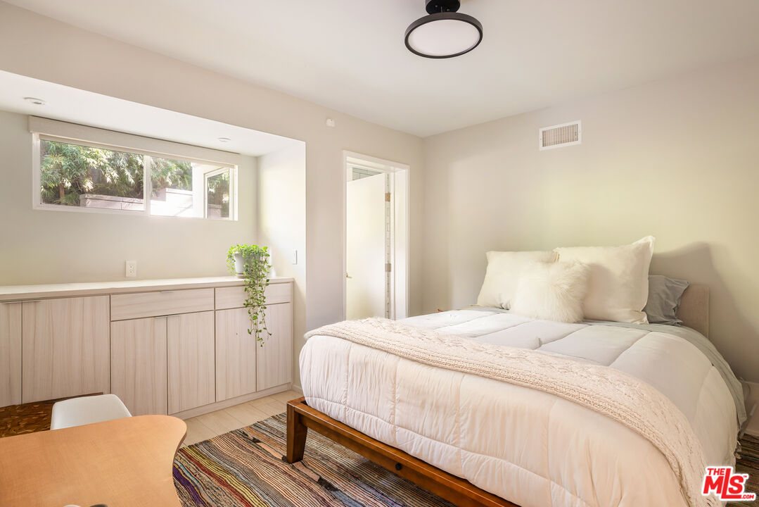 279 Mabery Rd