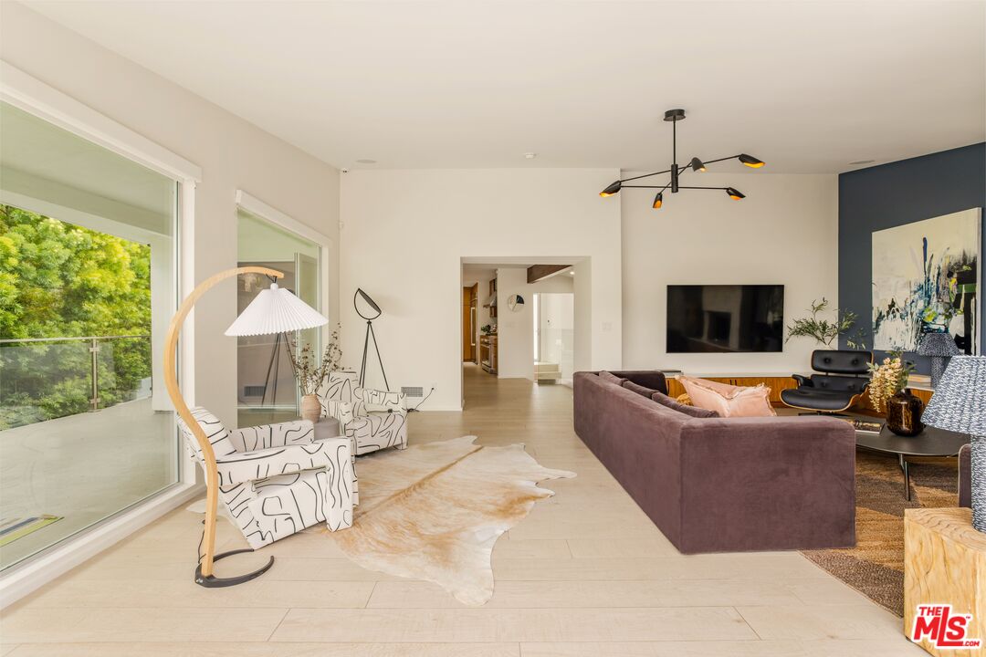 279 Mabery Rd