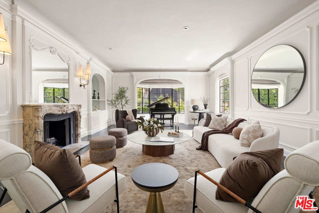 1485 N Doheny Dr