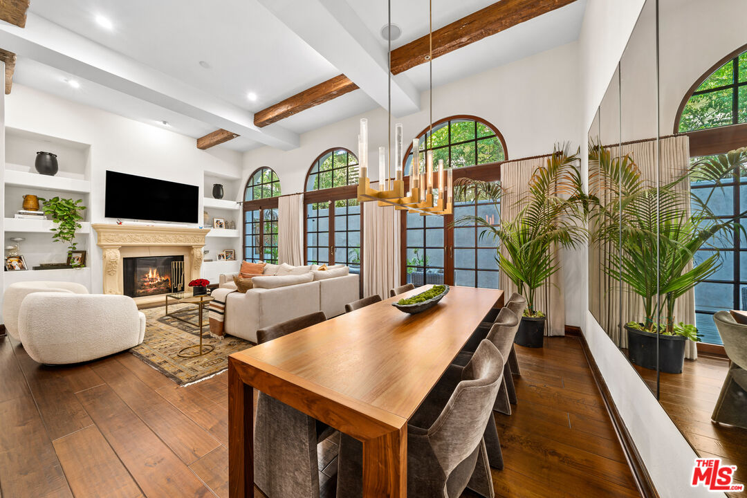 11937 W Sunset Blvd Unit: 3