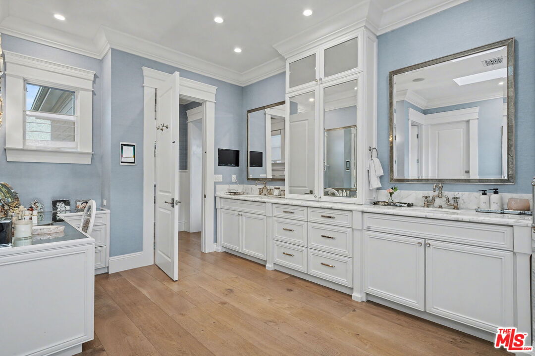 13210 Haney Pl
