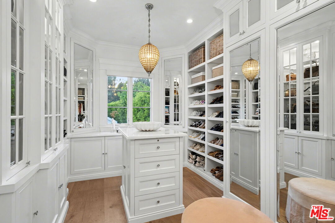 13210 Haney Pl