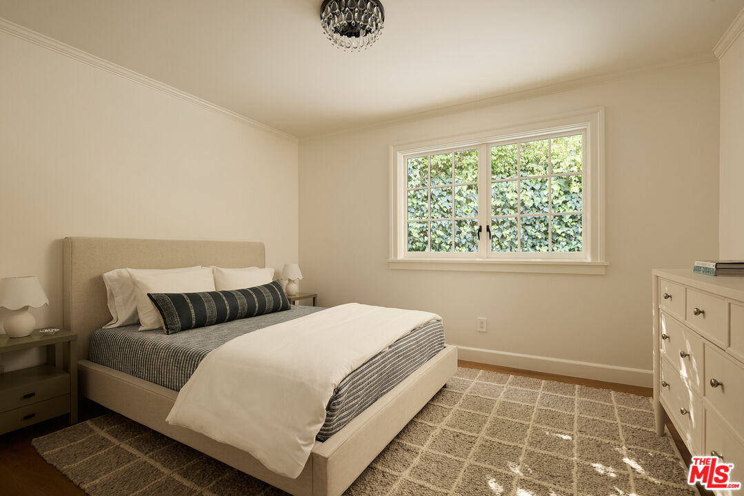 31 Oakmont Dr