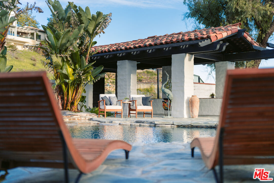 21607 Rambla Vista Dr