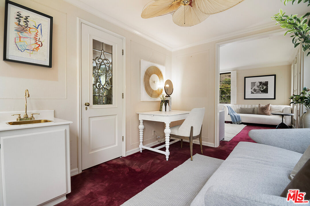 1259 N Doheny Dr