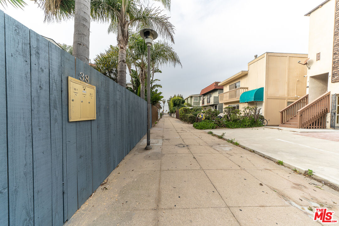 38 29th Ave Unit: A