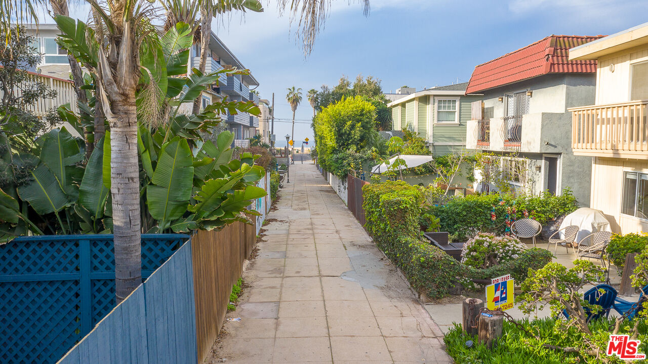 38 29th Ave Unit: A