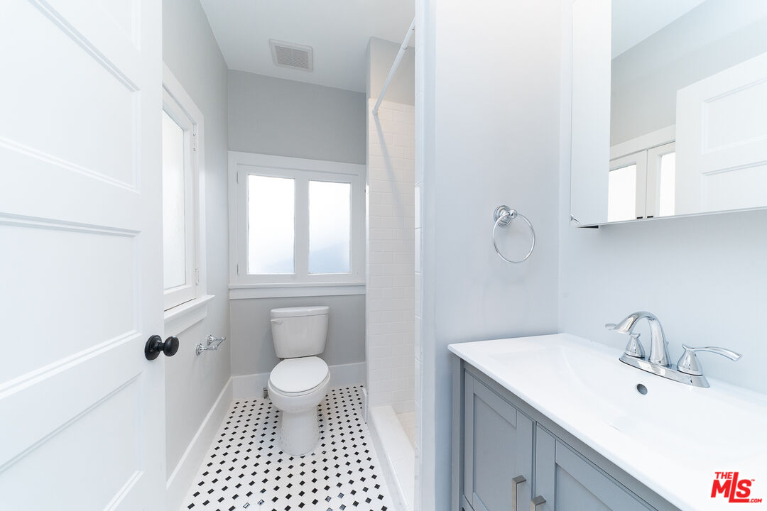 38 29th Ave Unit: A