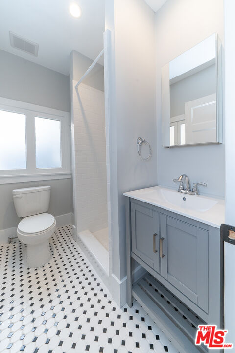 38 29th Ave Unit: A