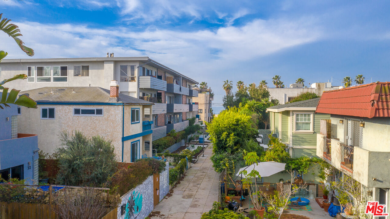 38 29th Ave Unit: A