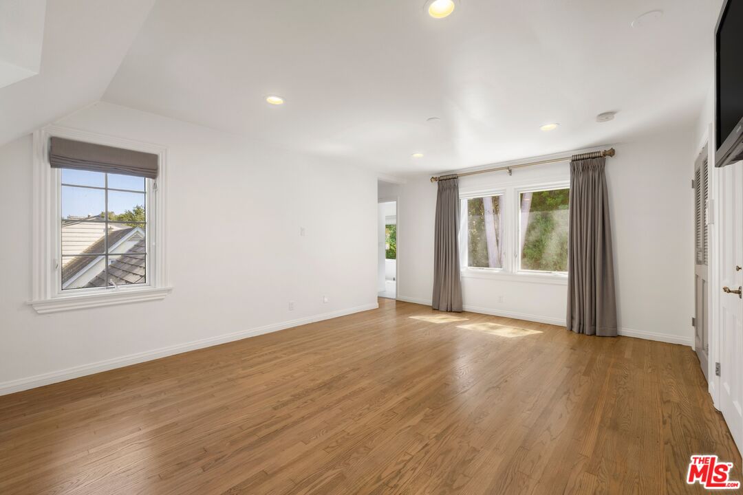 501 Cascada Way