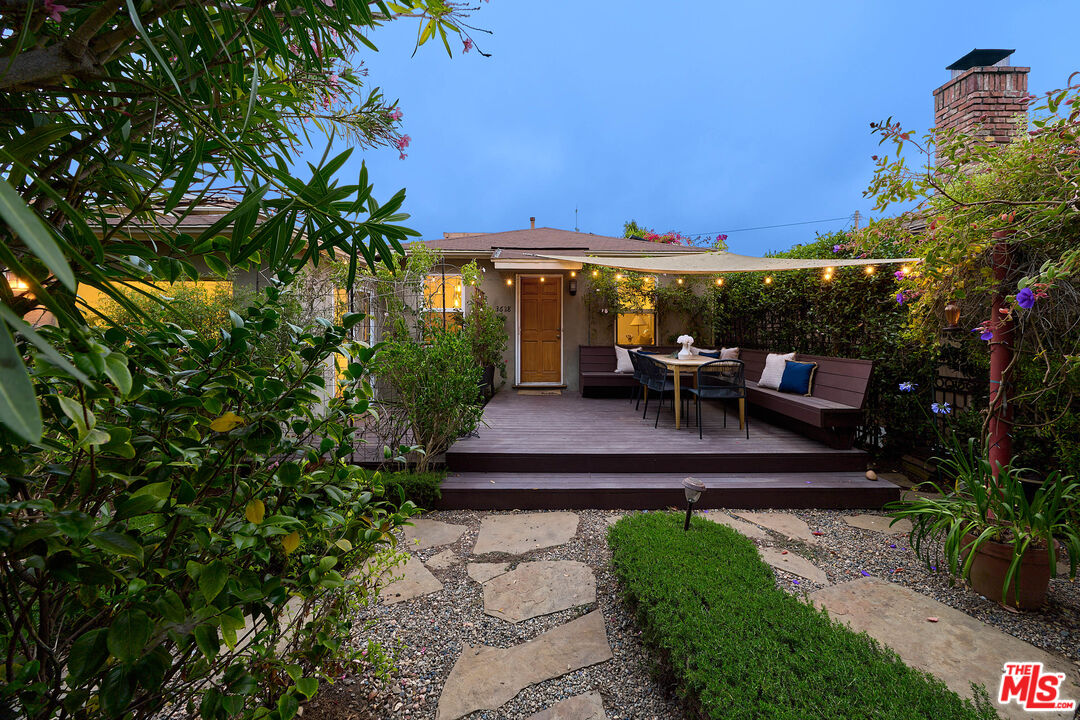 3628 Rosewood Ave