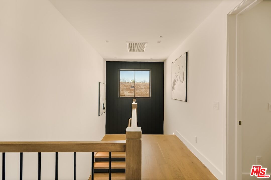 4261 Denny Ave