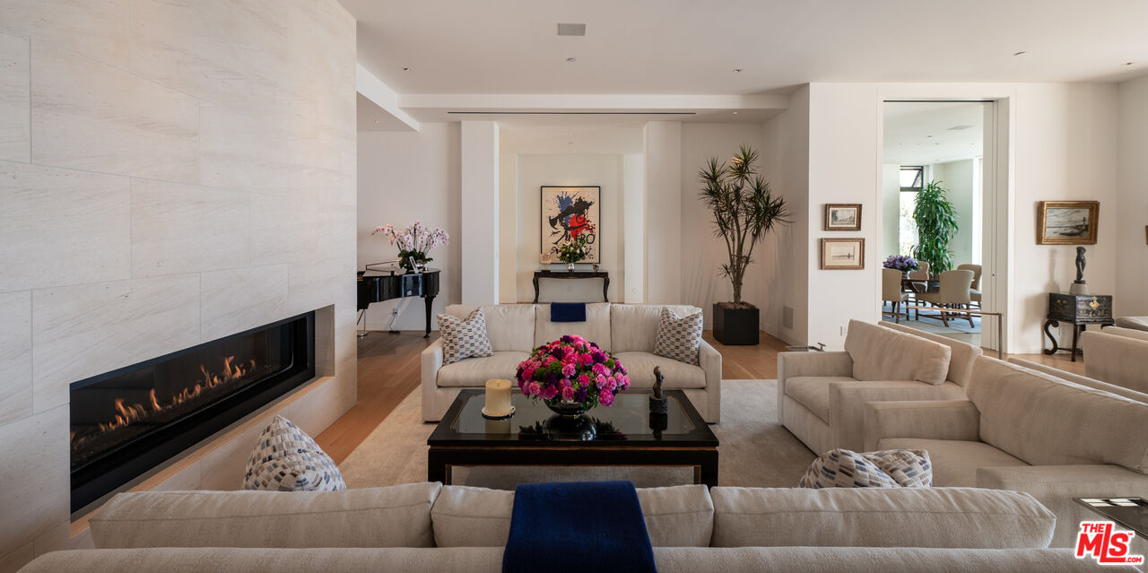 9966 Beverly Grove Dr