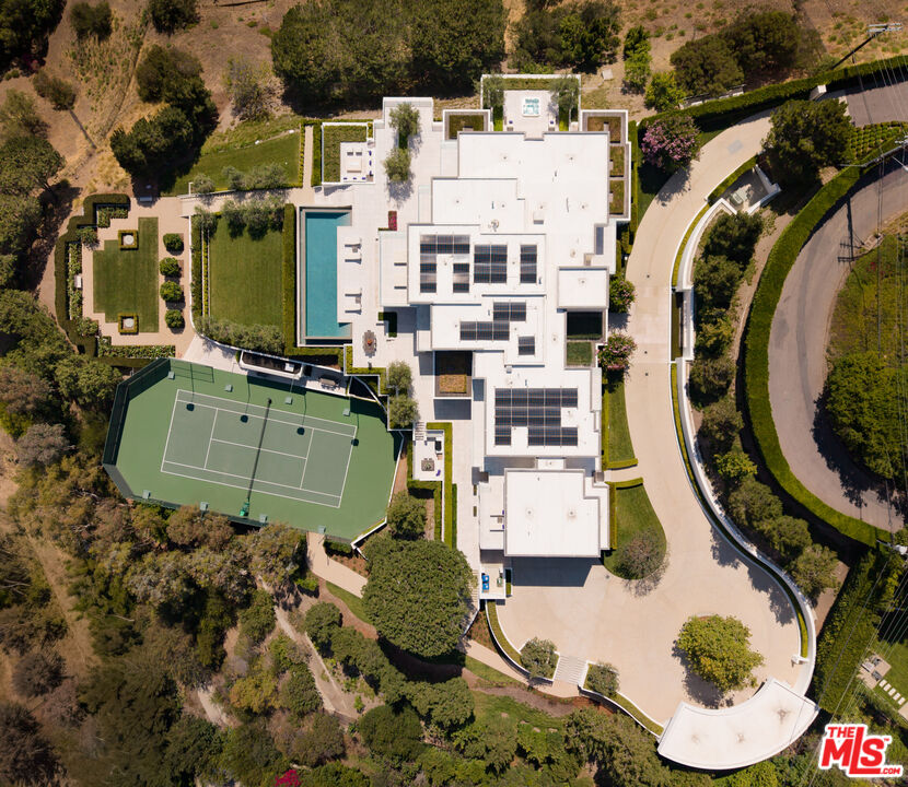 9966 Beverly Grove Dr