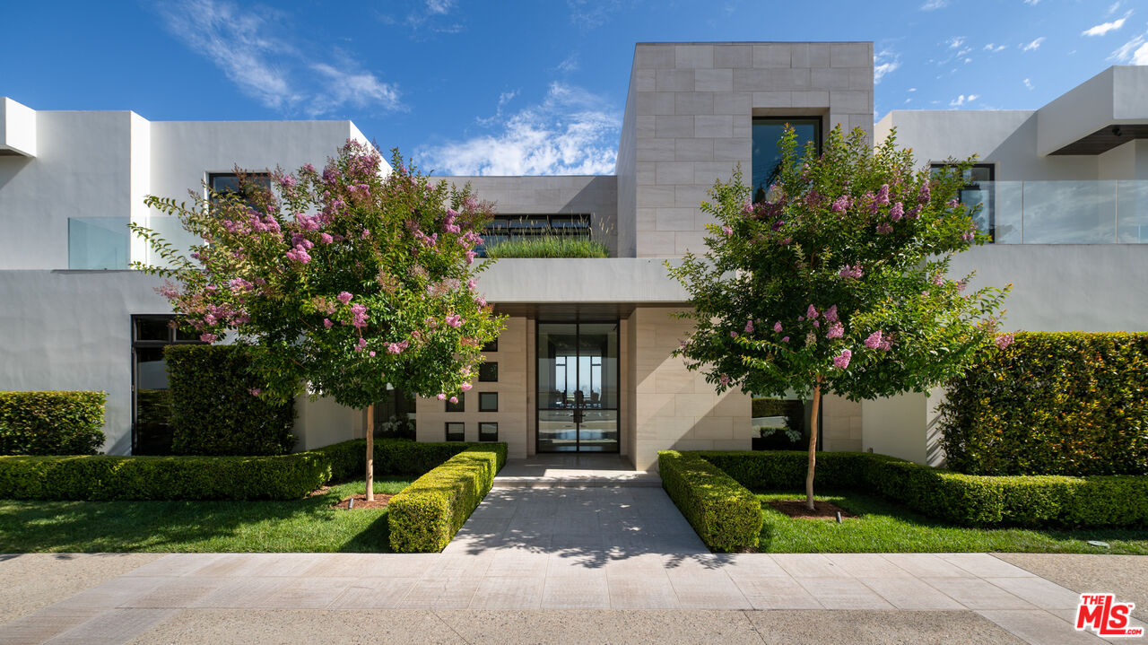 9966 Beverly Grove Dr