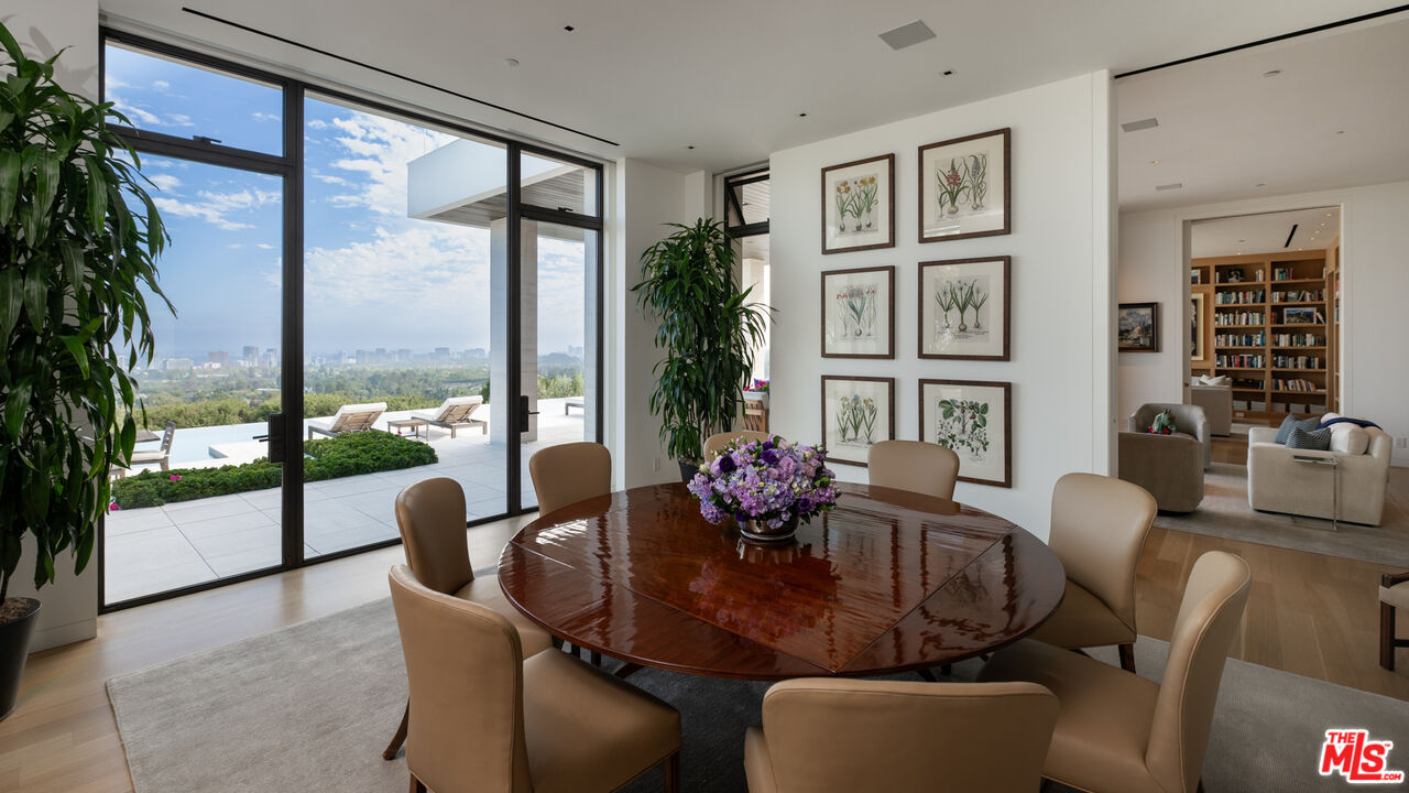 9966 Beverly Grove Dr