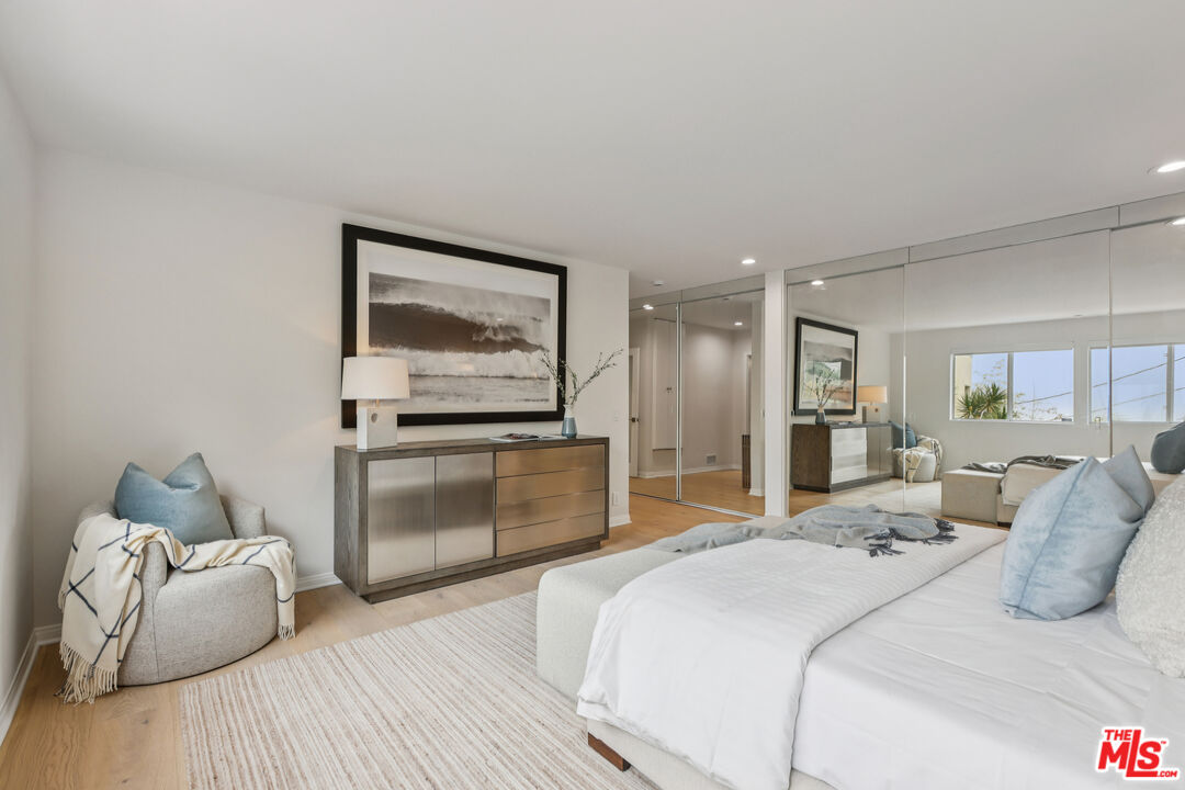 8715 Sunset Plaza Ter