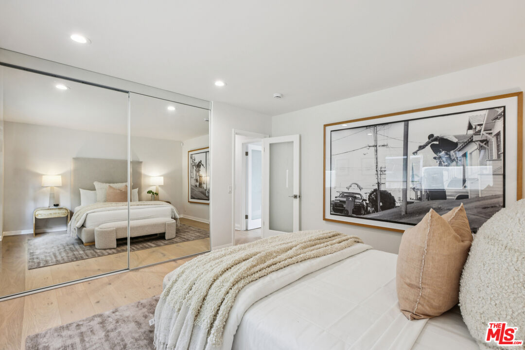 8715 Sunset Plaza Ter