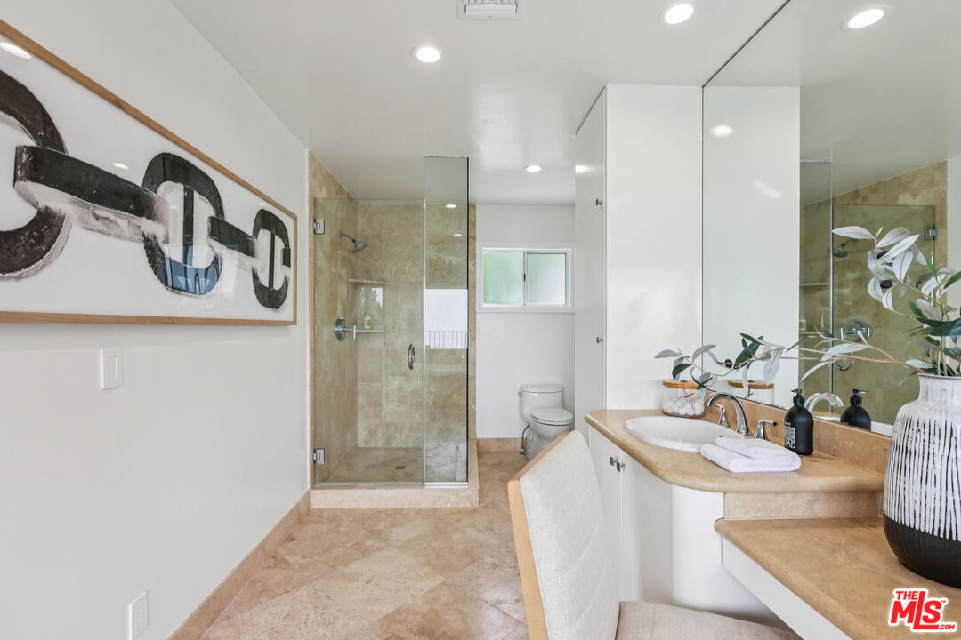 8715 Sunset Plaza Ter