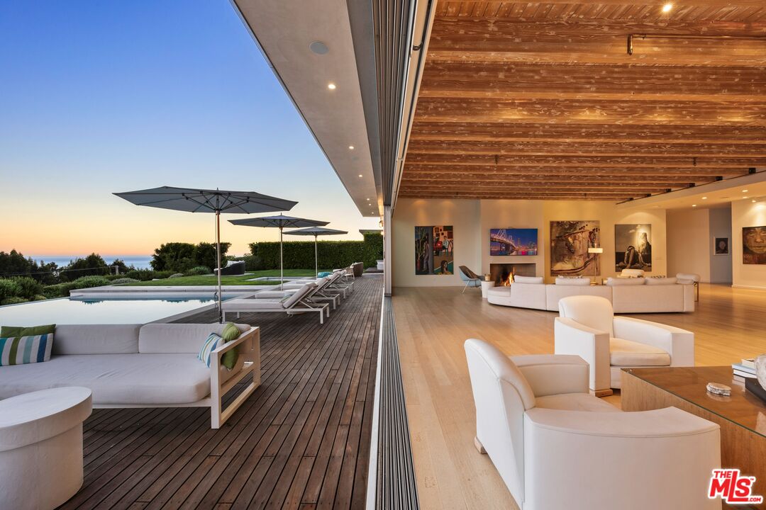 24685 Pacific Coast Hwy