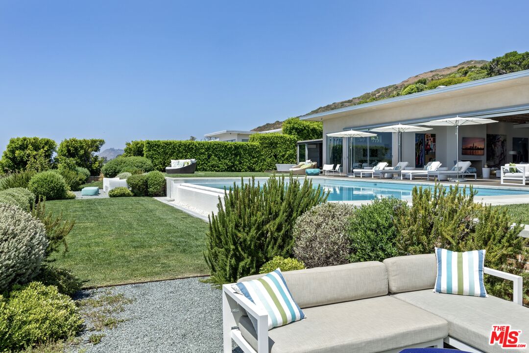 24685 Pacific Coast Hwy