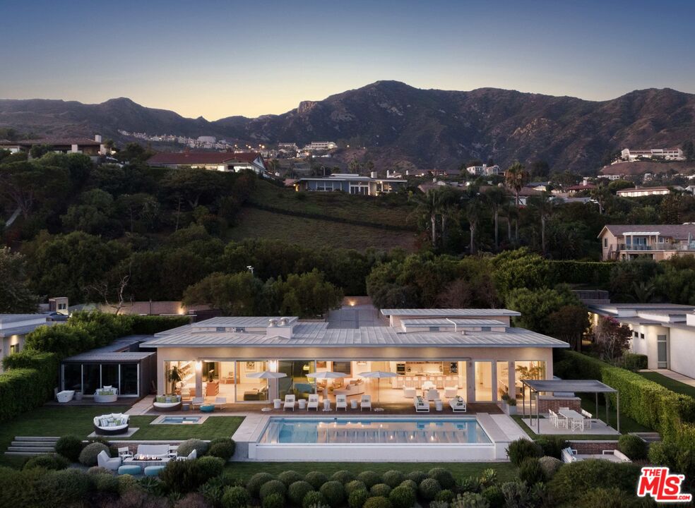 24685 Pacific Coast Hwy