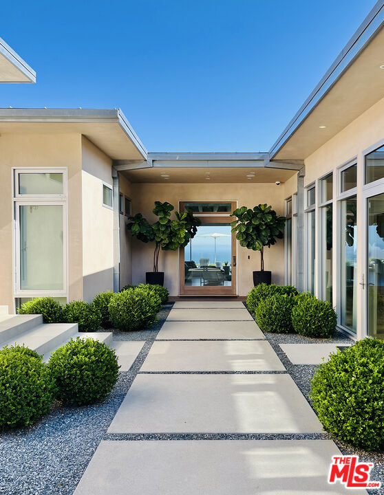 24685 Pacific Coast Hwy