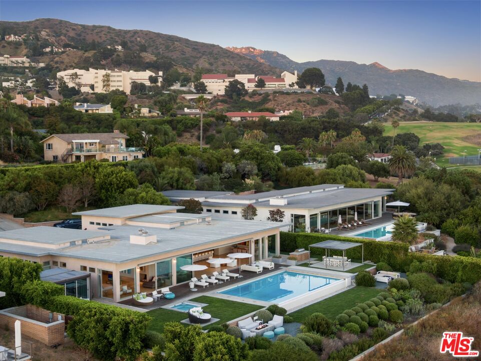 24685 Pacific Coast Hwy