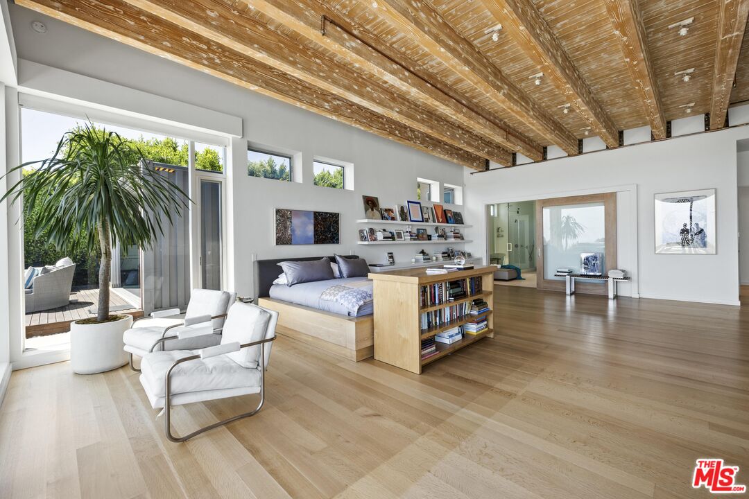24685 Pacific Coast Hwy