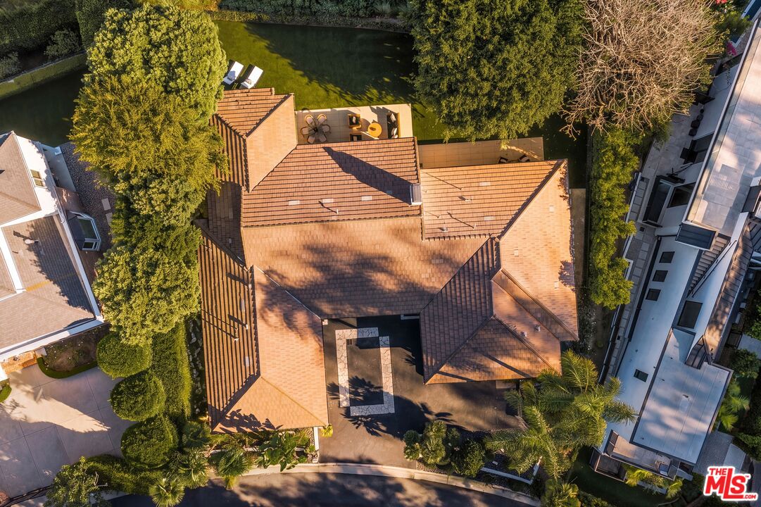 10122 Sunbrook Dr