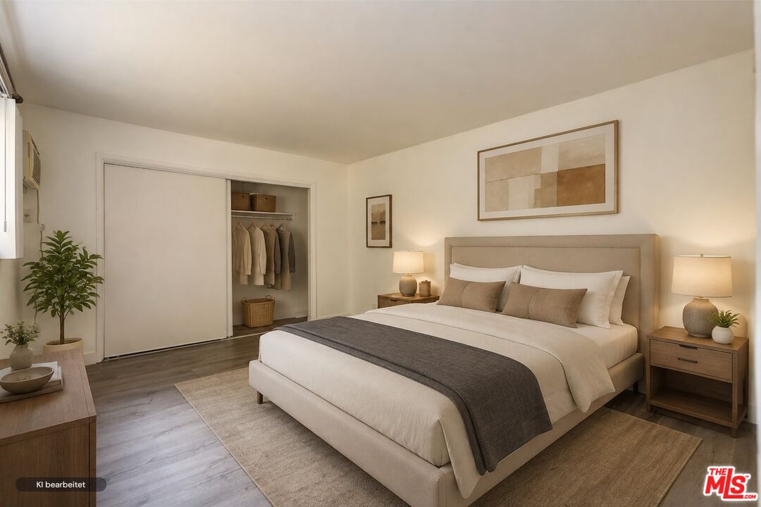 912 Hilldale Ave Unit: 2
