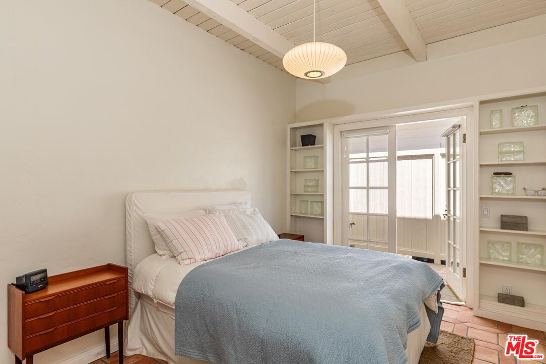 24216 Malibu Rd