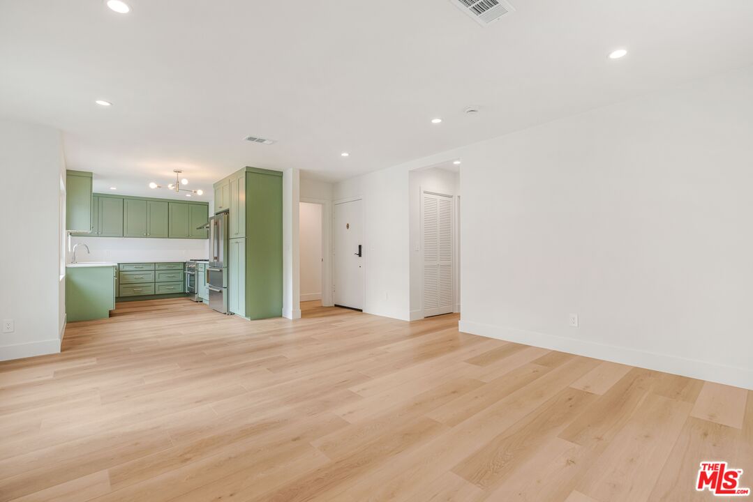 7968 Norton Ave Unit: 1