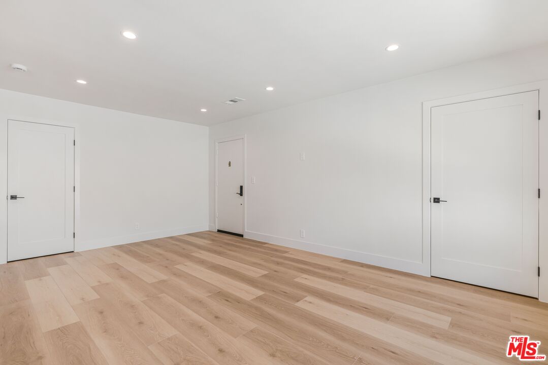 7968 Norton Ave Unit: 2