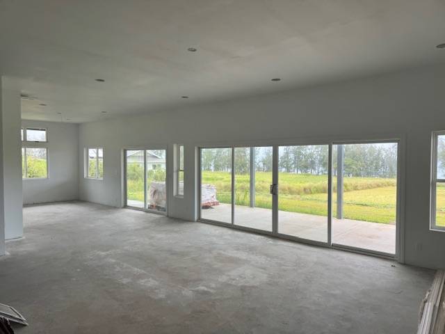 28-3300 BEACH RD