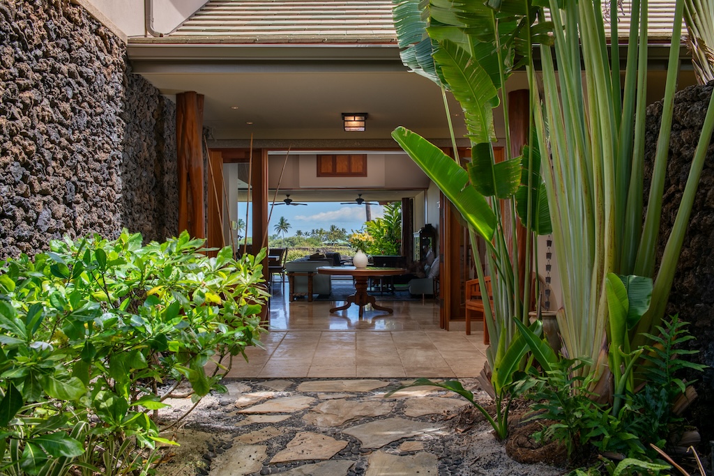68-1033 KE KAILANI DR 2A