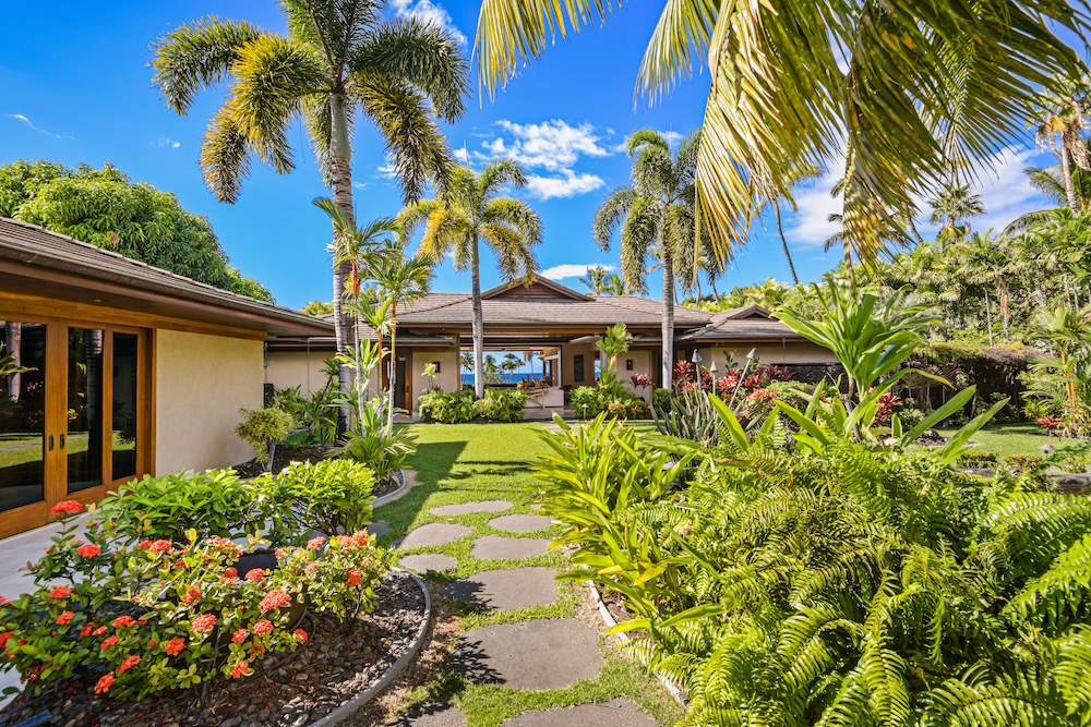 68-1144 PAUOA WAY