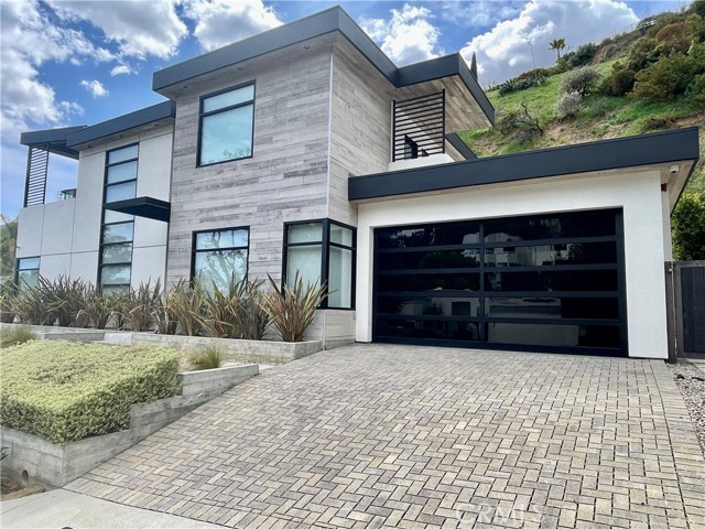 1319 Sunset Plaza DR