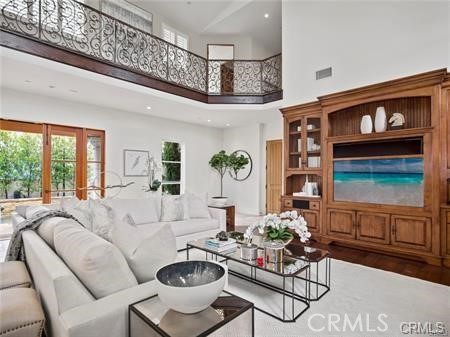 511 Fullerton AVE
