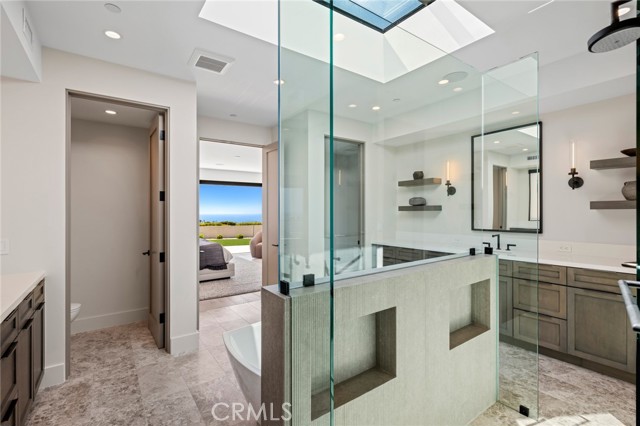 2 Twin Lakes CIR