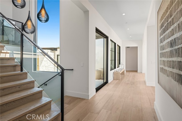 2 Twin Lakes CIR