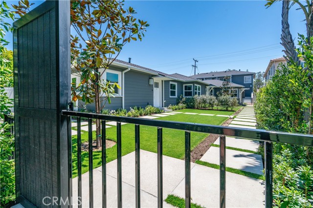 1022 Grant ST Unit: B